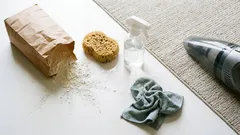 Kukuřičný škrob dokáže v domácnosti zázraky: 3 úžasné způsoby využití v domácnosti a při úklidu